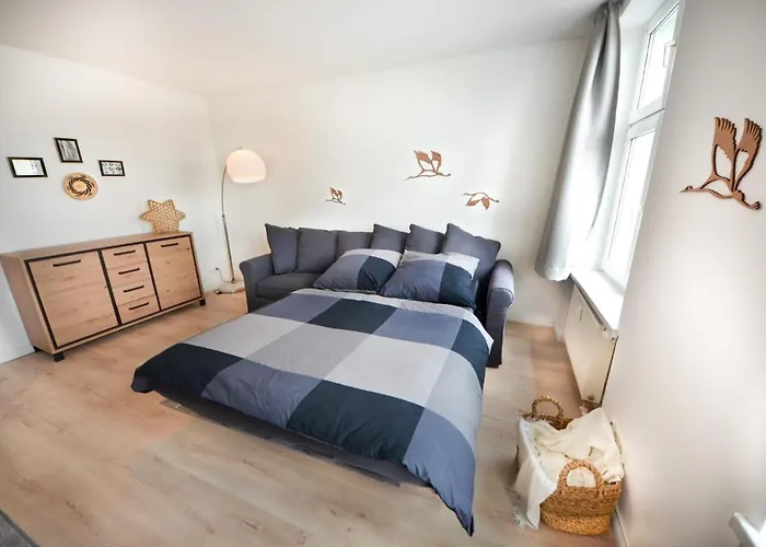 Apartmenthaus Fritz Reuter * Schwerin (Mecklenburg-Vorpommern)